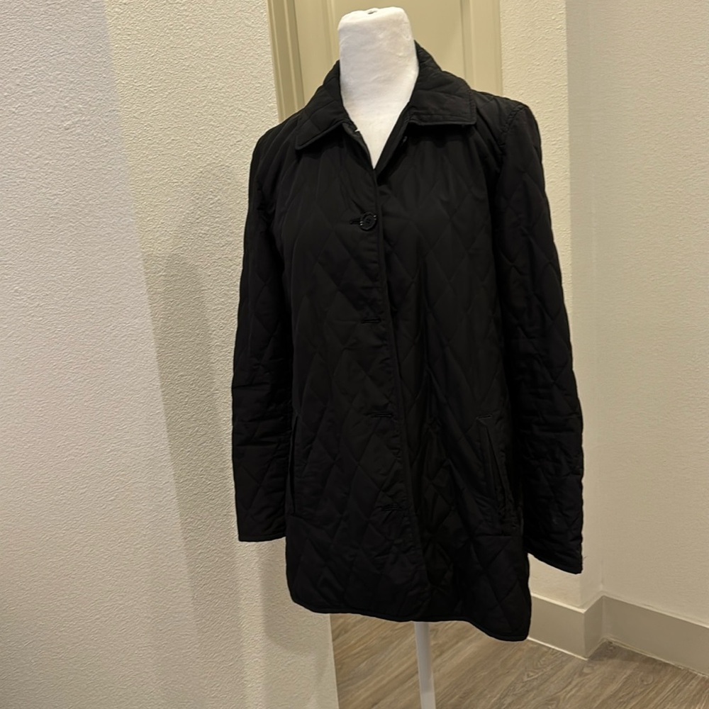 Gap WOMEN’S QUILTED BUTTON UP JACKET - Women | Color: Black | Size: small